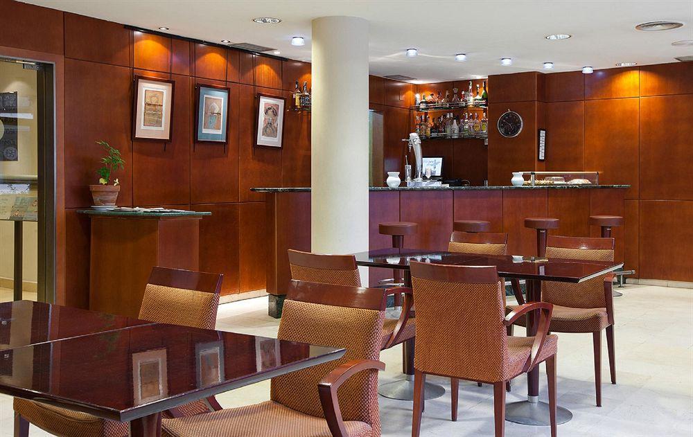 Nh Ciudad De Santander Otel Restoran fotoğraf