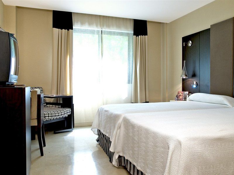 Nh Ciudad De Santander Otel Dış mekan fotoğraf